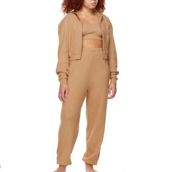 ✨ SALE✨ EUC SKIMS Waffle Hoodie & Sweatpants Set Camel - Picture 1 of 10